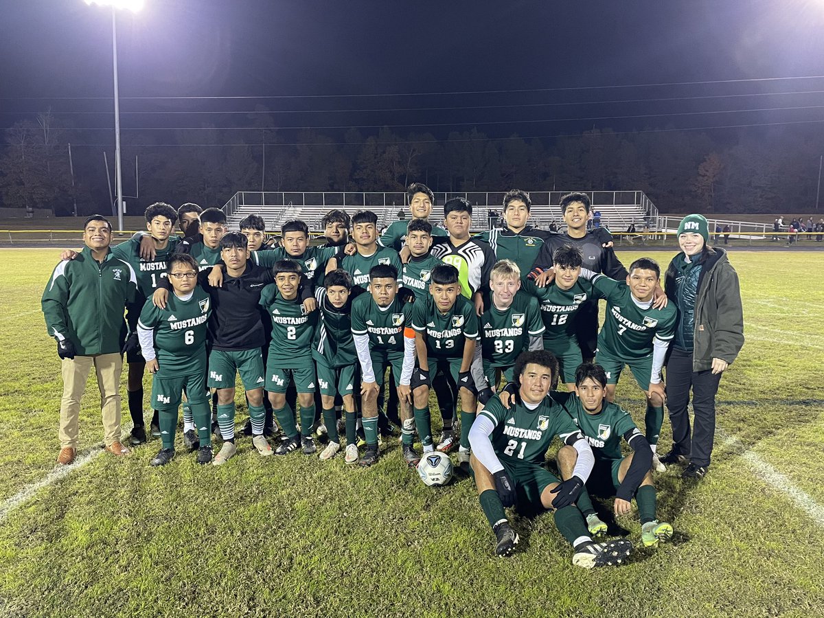 NorthMooreHigh's tweet photo. 💚💛💚Mustangs for the win!! Keep it rolling!!!#MustangPride https://t.co/2hYrbo0zlT