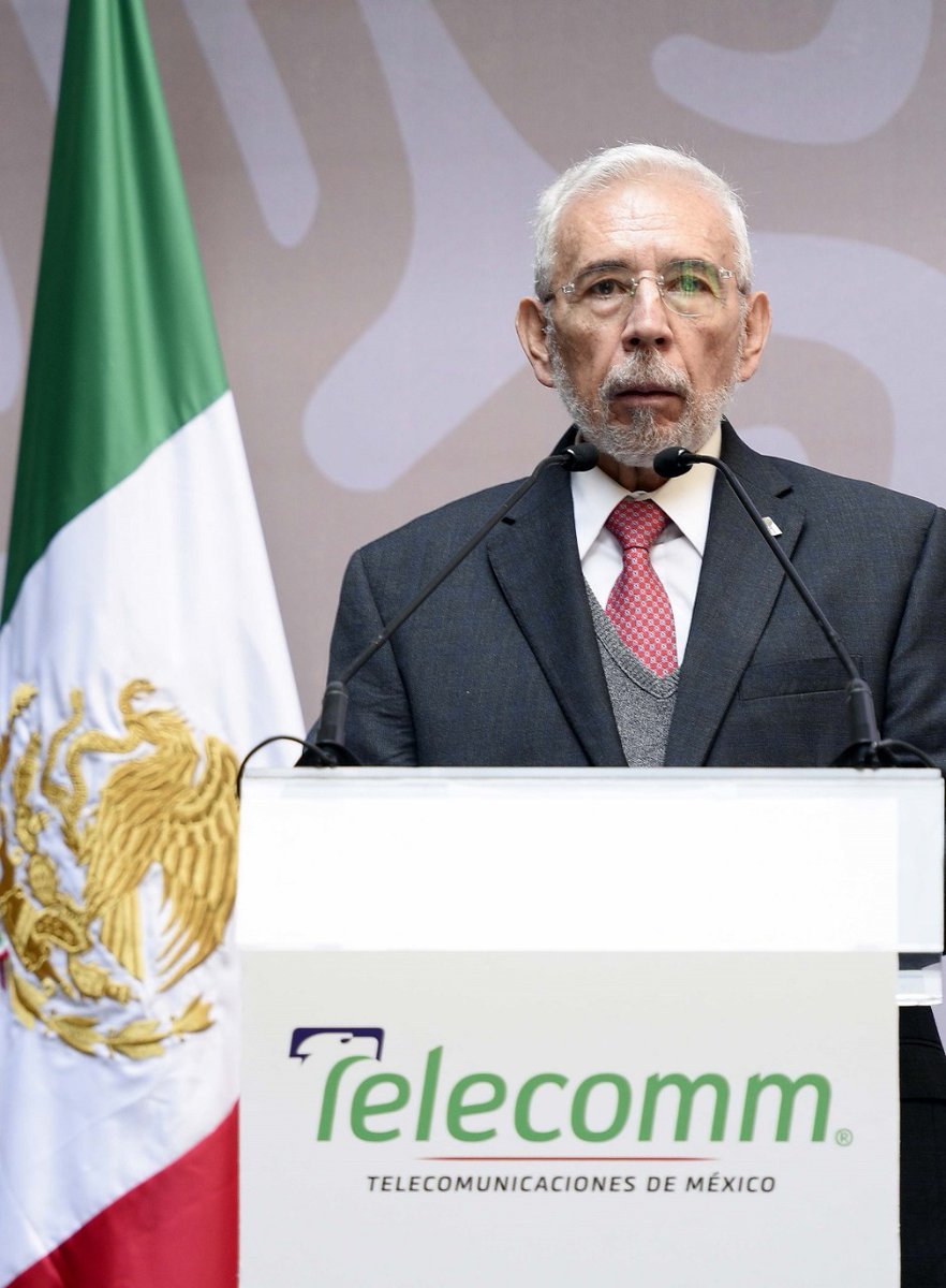 FinabienMex's tweet photo. refrendó el compromiso que tiene #TELECOMM en reducir tanto la brechas Digital como la Financiera, y atender el encargo del señor Presidente Lic. @lopezobrador_ de brindar y apoyar a la #educación, la #salud, la #conectividad y la seguridad social. https://t.co/7jX9yT2vPf