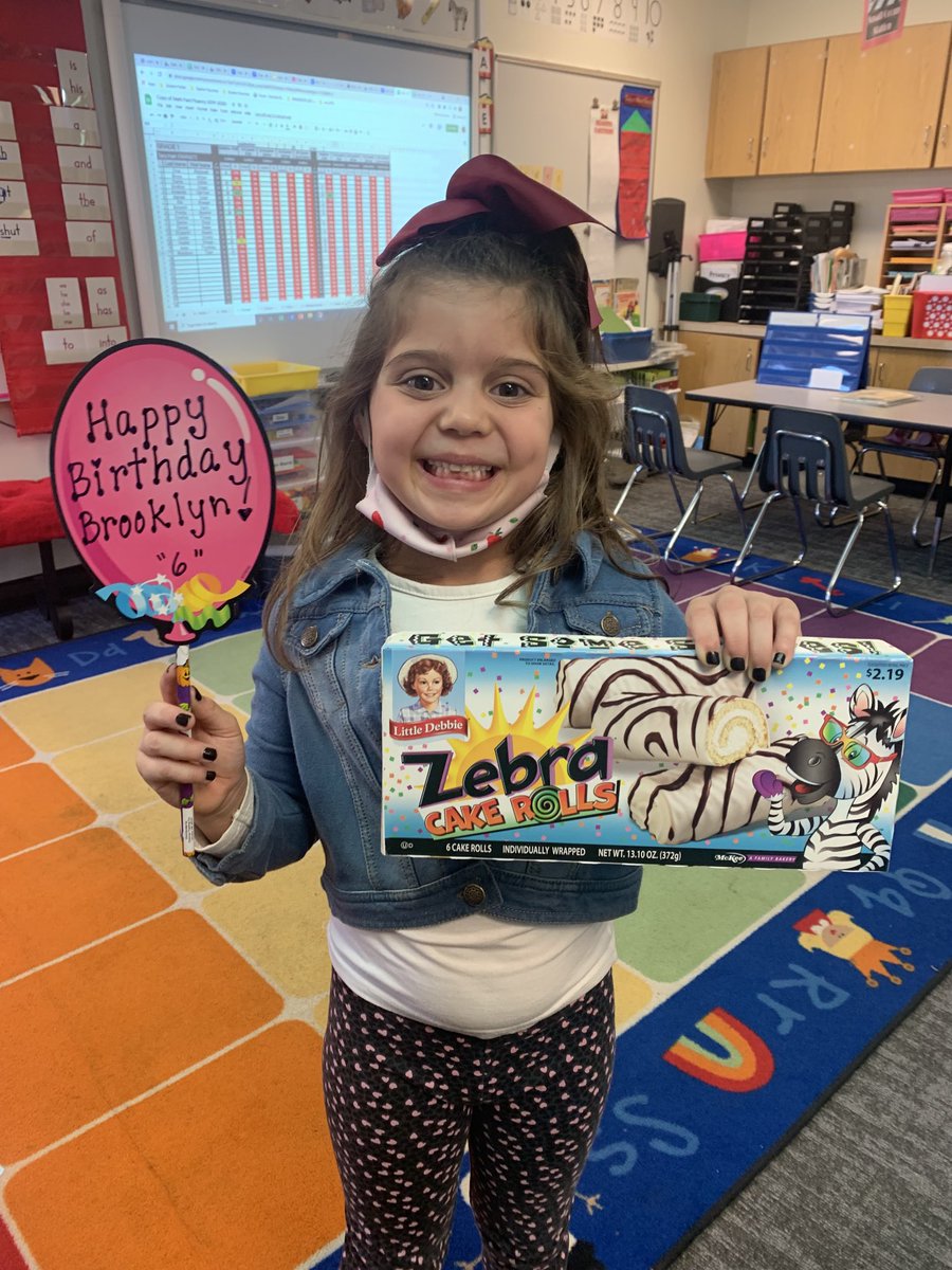 🎈Happy November Birthday, Brooklyn!🎈The zebra rolls were a big hit with our 1st grade friends.🥳 ⁦<a href="/SimondSuperstar/">Simonds Superstars |The Lamphere Schools</a>⁩ ⭐️ ⁦<a href="/LamphereSchools/">Lamphere Schools</a>⁩ 💙