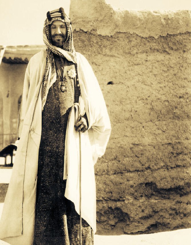 layl_a_'s tweet photo. بطل العالم في الغدر والخيانة العظمى 

حاصل على سبع ميداليات ذهبية في الخيانة 

وتاج بريطانيا للعمالة والزمالة في تدمير الأمة الإسلامية https://t.co/8ccjWQAv99