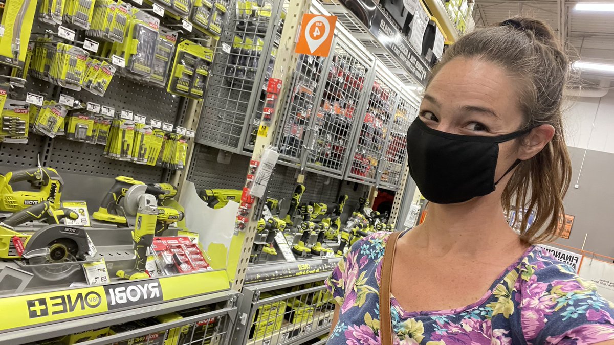 jessica_kirsh's tweet photo. I find myself perusing through the @RYOBItoolsusa aisle at @HomeDepot anytime I’m on this side of town. I feel, deep within my heart, it’s time (again) for some #JessicaKirsh repurposed wood building projects.

#MakeStuff #DIY #RyobiTools #RyobiOne #NeverStopDoing @jessica_kirsh https://t.co/jDXpWvlzss