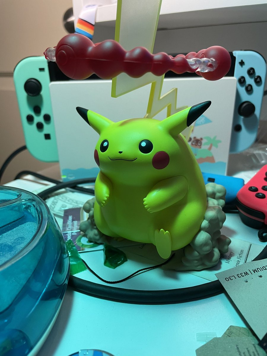 Here’s hoping Chonkachu will bring me that shiny luck. Going live now!

twitch.tv/avreltheteller