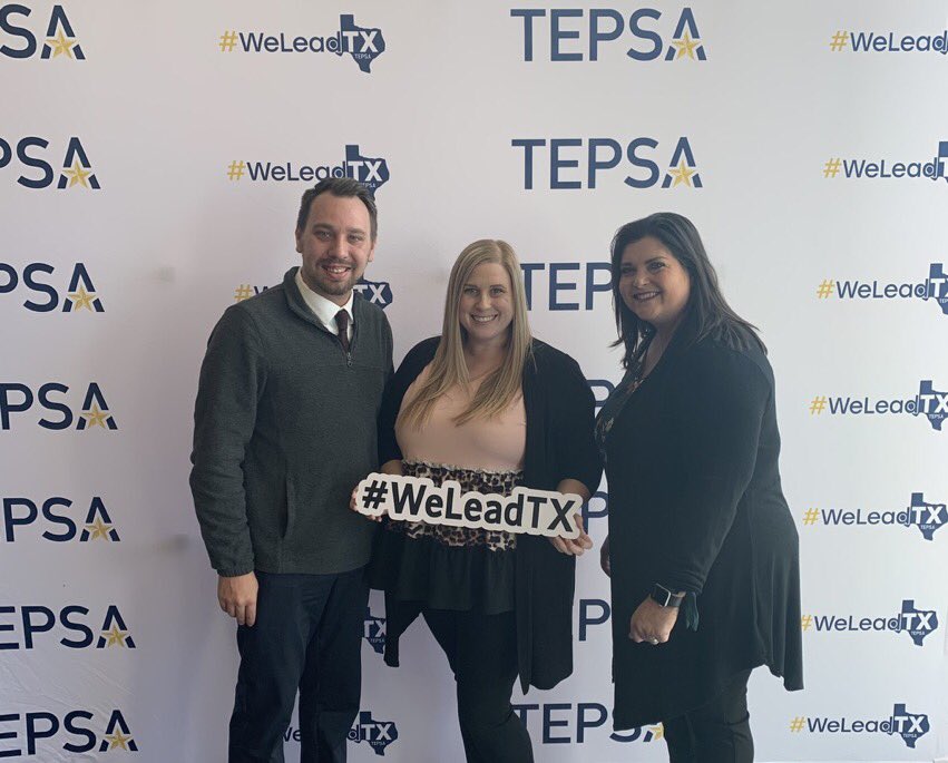 AlishaPeralez's tweet photo. Really enjoyed going to TEPSA this weekend to GROW with an amazing group of Aspiring Leaders in LPISD! ❤️❤️ #TEPSA #WeLeadTX @lpisd @Evolvingclassrm @damonwest7 @counselor_josh https://t.co/FiS9Mqp9GG