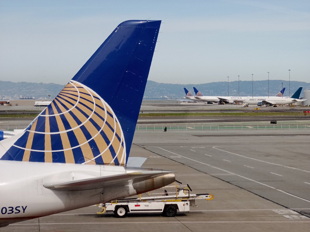 tnkgrl's tweet photo. SFO -> EWR... A few hours late! 📷 @Infinix_Mobile #ZeroXPro #telephoto https://t.co/GPJLHolQaQ