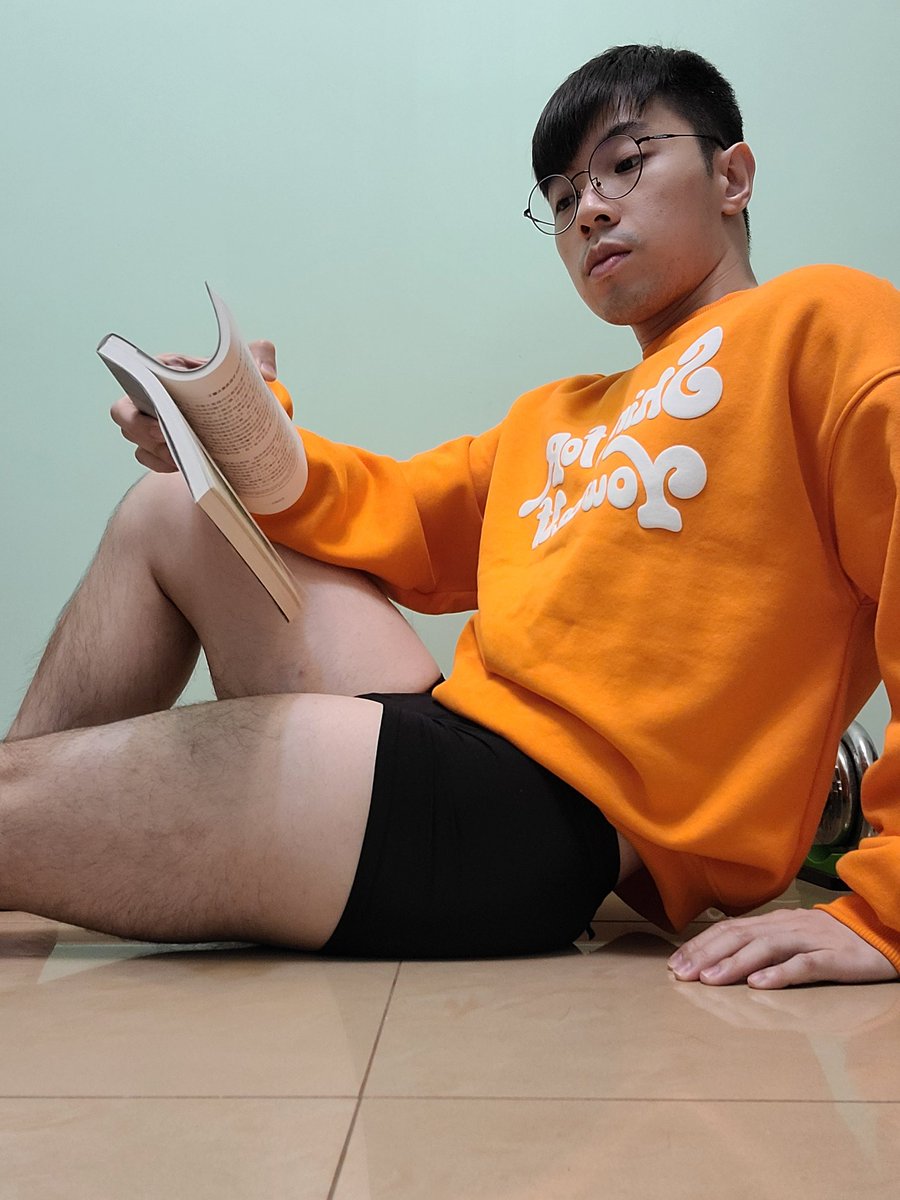 ray_marmon's tweet photo. 收到台灣品牌B.Y.O寄黎既Underwear, 試著左一個星期
感受如下:居家系列(黑色)
棉質內褲既舒適,好岩我宅宅的我係屋企活動。睇書、睇戲、煲劇😜
就算全日著完都無局促出汗既情況,特別係洗完後無起毛粒(呢點激讚👍)
☝我最討厭有毛粒
#BYOunderwear #BYOBeYourOwn
#TaiwanPride #PrideYourself https://t.co/m8xj0poi7f