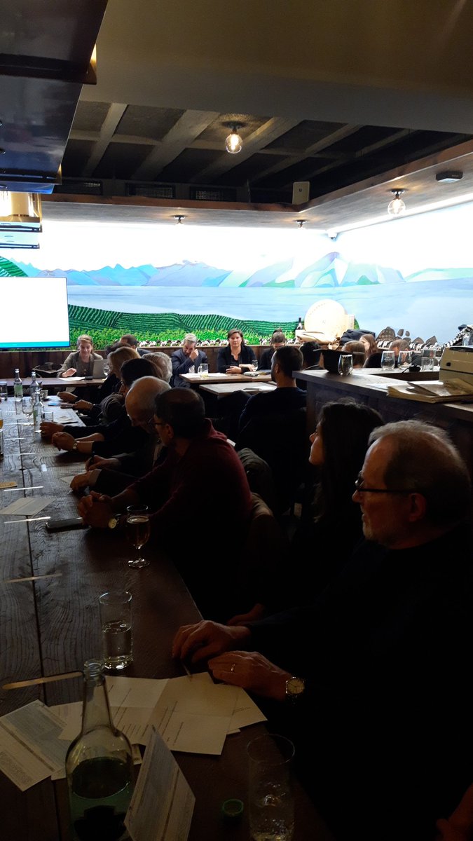 hklunge's tweet photo. Officellement candidat au #GCVD22 merci à l'AG du @PLRLausanne pour sa confiance. Maintenant place à la campagne et au fun. #Lausanne #vdvote #campagne #VDLiberte cc @PLR_VD @PLR_Suisse https://t.co/hngk7w5TW6