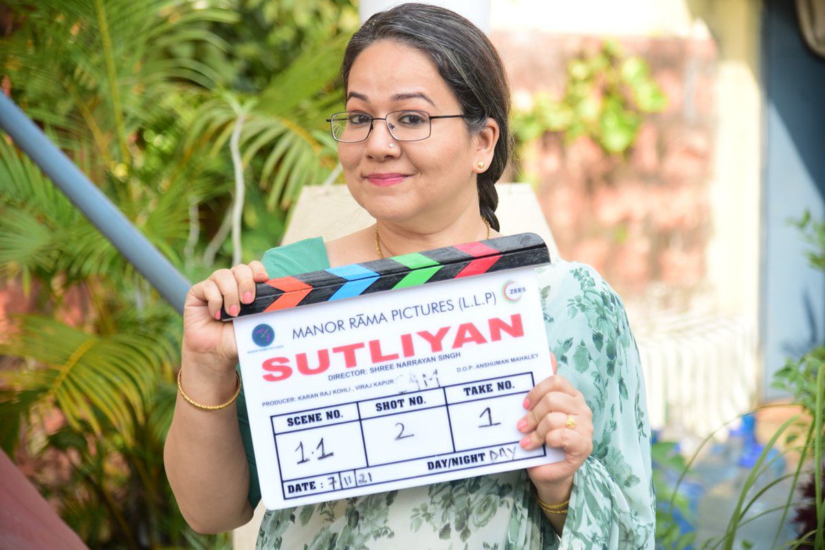 ZEE5India's tweet photo. What is it like to visit your home after a long time and experience everything unimagined? A mixed bag of emotions rolling now.
#Sutliyan coming soon on #ZEE5 https://t.co/vTwzuFjY9B