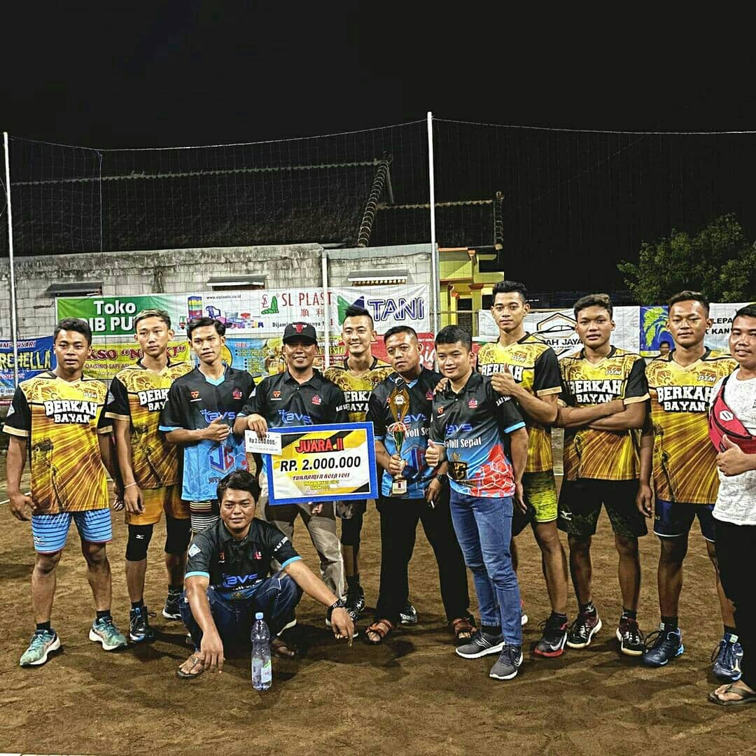 SepatPemdes's tweet photo. BVS Tim bola voli Keluarahan Sepat meraih juara 2 di turnamen bola voli Muda Berkarya Cup 3 di dukuh Ngunut, Gebang, Masaran, Sragen, mendapatkan piala serta uang pembinaan sebesar 2 Juta dari panitia. Grand Final ini di laksanakan pada hari Senin, 08 November 2021
@VoliProLiga https://t.co/rN5O54VZO1