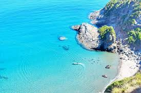Bonjour, excellent lundi à tous. Good morning, lovely Tuesday everyone, Buongiorno, bellissimon martedi a tutti. 😉🙏💜L'Algérie / Algéria ❤️❤️