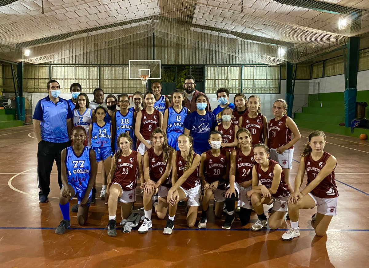 adecgoleta's tweet photo. #LigaFERE 💙
Nos levantamos con la estupenda noticia del inicio de la competición de @ecMalagaDeporte tras más de año y medio de parón. Un honor haber formado parte de este partido inaugural con las amigas de @ADasuncion. Mucho nivel de ambos equipos 🙌🏻
#vamosgoleta https://t.co/kO3gD7DmHc
