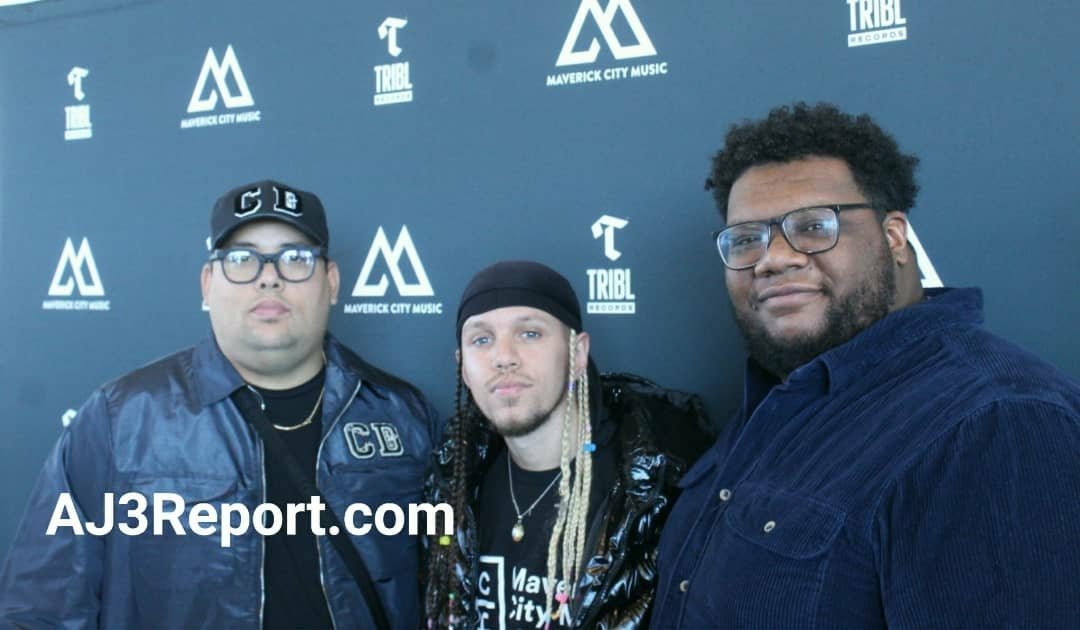 Aj3Report's tweet photo. Pictures from @maverickcitymusic & @triblrecords Press Conference. #maverickcitymusic #maverickcity #triblrecords #dantebowe #brandonlake #aaronmoses #haroldbrown #maryannejgeorge #ryanofei #lizziemorgan #worshipmusic #recordlabel #gospelgroup #christianmusic #praiseandworship https://t.co/oZkmDyVS2m