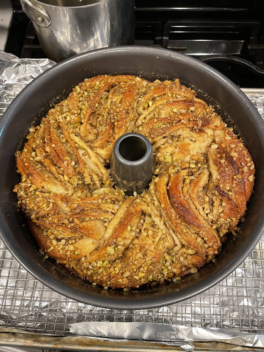 SituationRheum's tweet photo. Letโs try this again but with the photo this time ๐คฆโโ๏ธ
#ACRBakeAnythingChallenge non cardamom buns edition for team @BU_BMC_Rheum https://t.co/DiScenZQtz