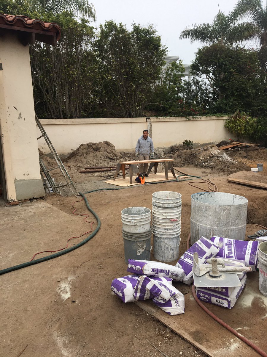 sandblastking's tweet photo. #alliedsandblasting #sandblasting wood doors for this #lagunabeach #home giving the #sandblastedwood a matte finish and highlighting the grain 

#sandblastking #mobilesandblasting #sandblast #sandblaster #fullerton #California https://t.co/zgnNsGvWMp