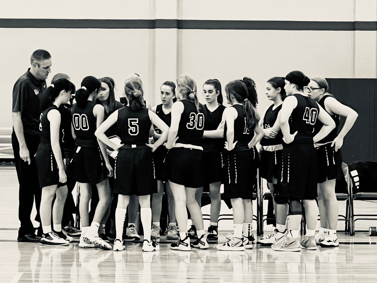 ARobinson2025's tweet photo. Took home another W tonight. Go Wolves!! 🖤🐺🏀💚 #LadyTimberwolves #FreshmanTeam @CPLadyWolves https://t.co/IcOMV9m6lk