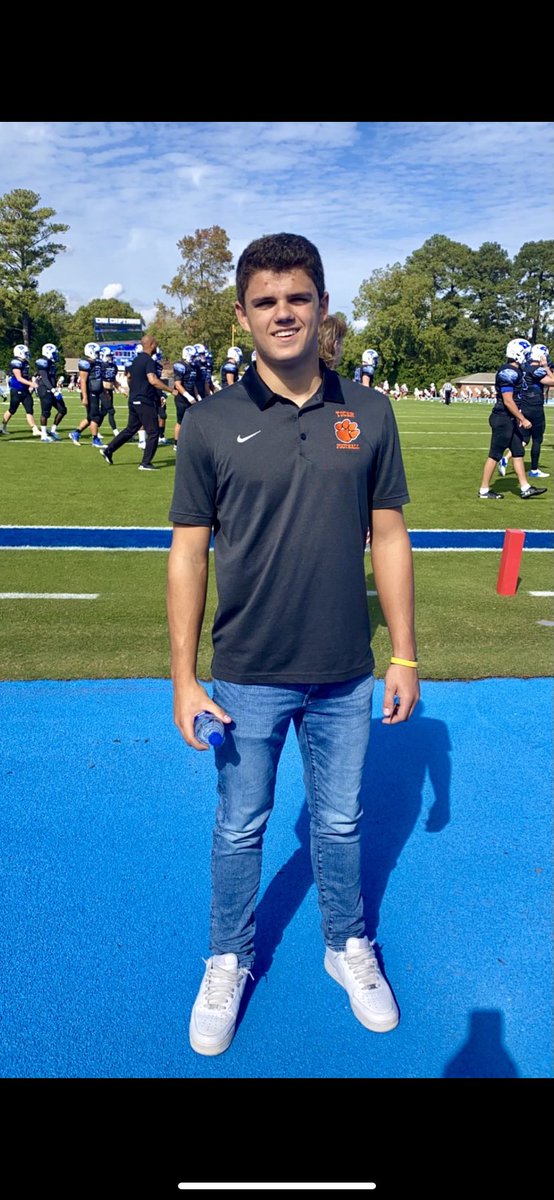 JacksonSchnetz2's tweet photo. Had a great time at CNU, thanks @Coach_ArtLink for the invite. @bdtigerfootball @coach_white @The1AndOnlyOB @TheVASpartans https://t.co/5XLJRu04WV