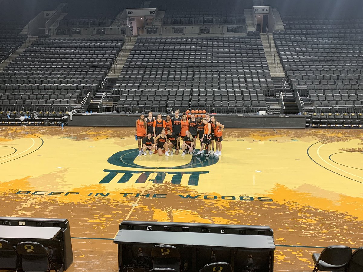 HeartofaBengal's tweet photo. Post practice photo ☑️ 21-22 season starts tomorrow! https://t.co/KPNAGjcOf5