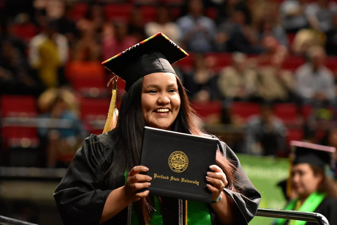 DreaValderrama's tweet image. I'm also celebrating my #FirstGenStudent staffers in the #HD47 office, Amanda &amp;amp; Kimberléa - here's to all of us honoring our achievements and accomplishments🎉 Check out what graduating college meant for each of them below✨👇🏾✨