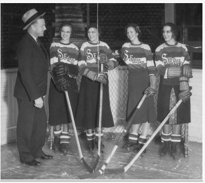 NHLhistorygirl's tweet photo. women's hockey players, Seattle, late 1920s https://t.co/B0osYMorIt