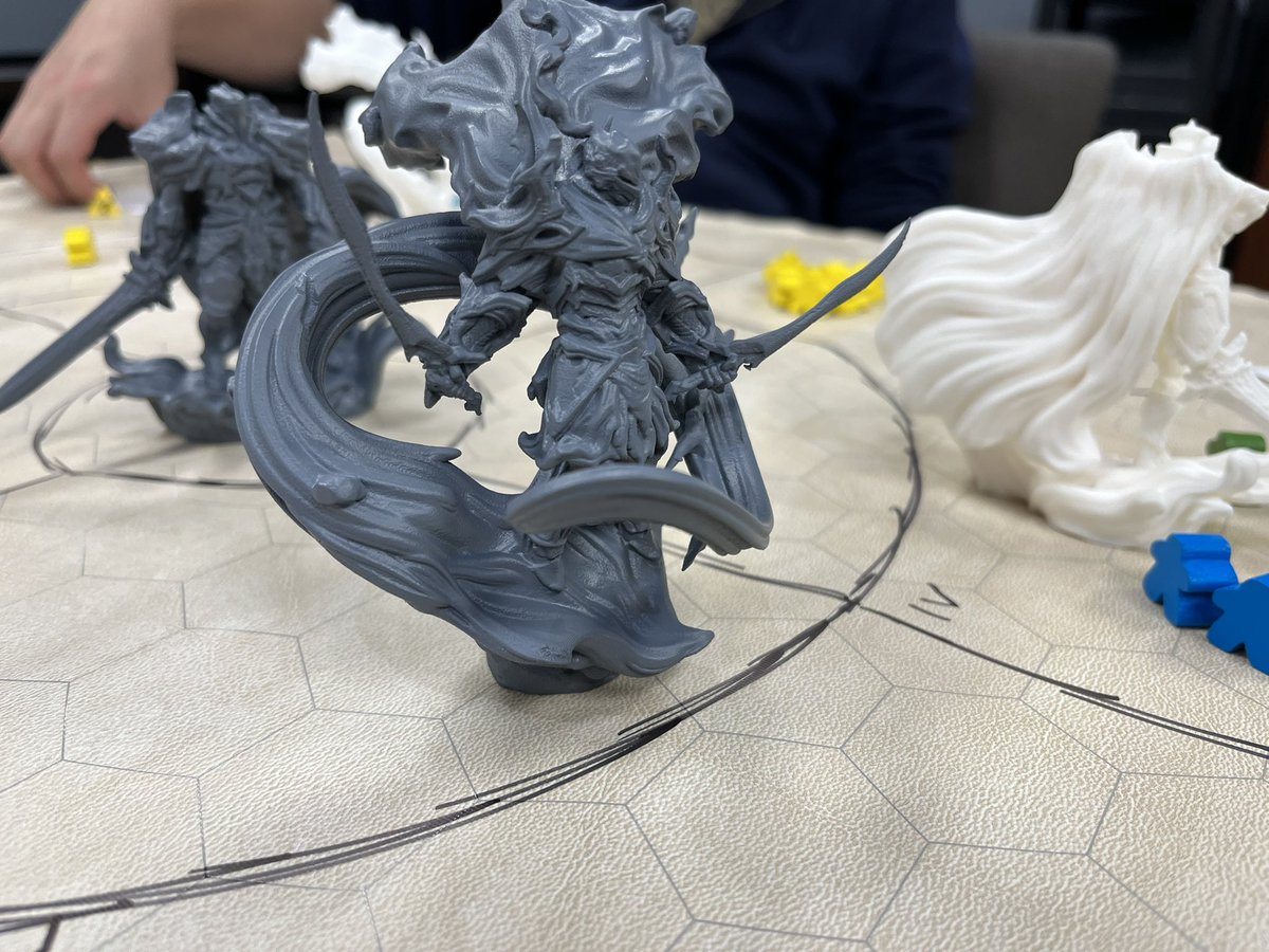yutingxiang's tweet photo. Playtesting Secret Project #5! @LetimanGames @OConnorBooks @zonware #gamedev #boardgamedev #RocGameDev https://t.co/wypwfUsmWe