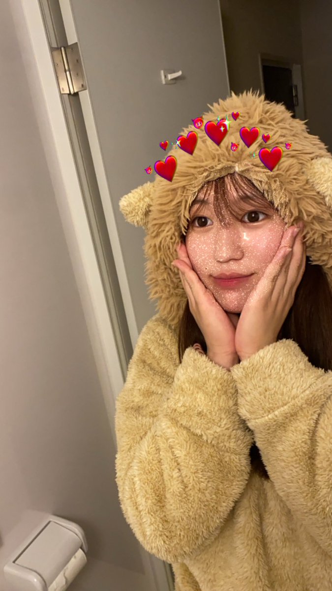 r_kbq2's tweet photo. GUのライオンのパジャマ🦁
これみんなに見せたいが為に遠征に持っていっただいぶ邪魔やった🤧🤧🤧 https://t.co/2zPfvLMgrQ