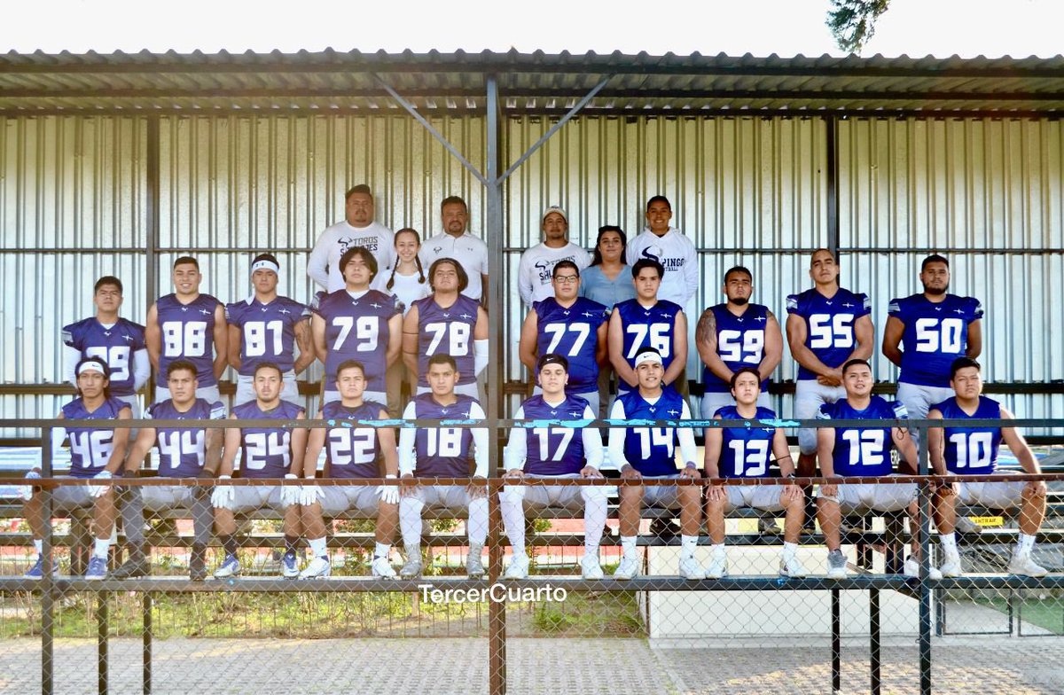 Tercer_Cuarto's tweet photo. 🐂 CON TORO EL CORAZÓN 💙

Así es como los Toros Salvajes UACh del HC 🎧 Sergio Olvera comienzan a preparar su debut del próximo Viernes cuando reciban a los 🦁 Leones ANAHUAC CANCÚN. 

#HablemosDeFootball🗣🏈 https://t.co/T7rhAnnvQl