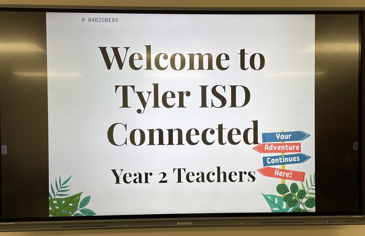 AngelaHolman028's tweet photo. Year✌🏾 @TylerISD Connected with @RobinStalling14 #MentorLife #OurSetup https://t.co/xMD6HwB9JT