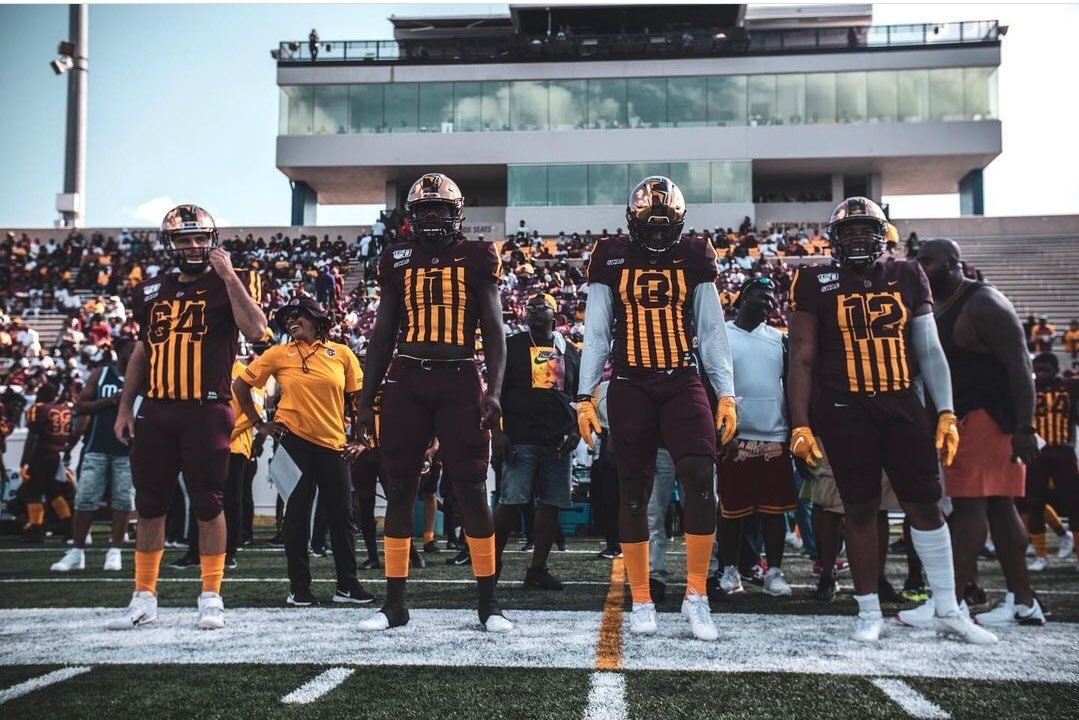 JustinPowe3's tweet photo. Blessed to receive an offer from Bethune Cookman . https://t.co/0vQYwqITzx