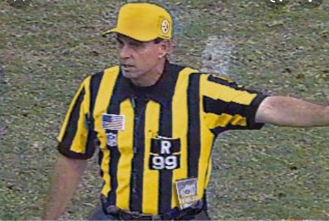 Refs are winning the game tonight. <a href="/NFL/">NFL</a> <a href="/steelers/">Pittsburgh Steelers</a> <a href="/ChicagoBears/">Chicago Bears</a>