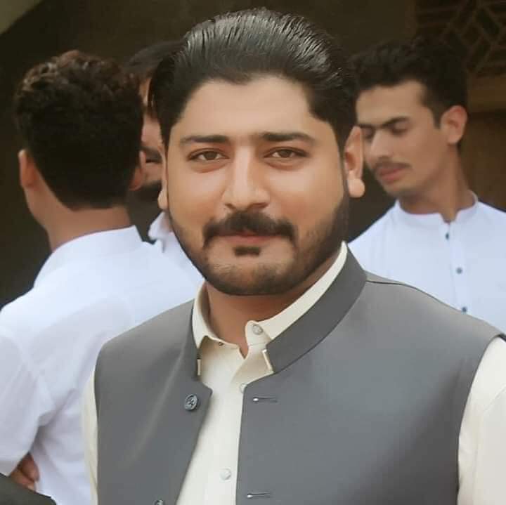 AdnankhanFixit's tweet photo. یہاں سچ بول کے پھولوں کا گلدستہ نہیں کفن ملے گا !
 ہمیں خیبر پختونخوا حکومت سے انصاف چاہیے ۔

#JusticeForMuhammadZada 
#FixitPeshawar https://t.co/QGuDuB9RKj