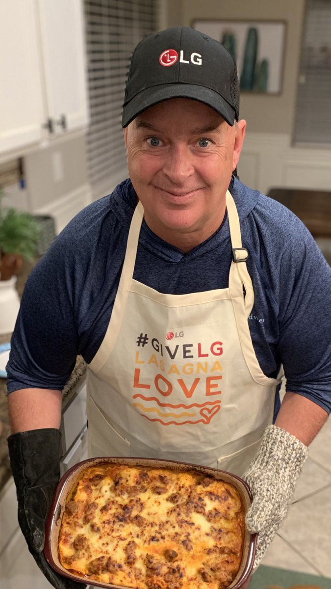 Love to #Cook? Want to support your community? <a href="/LGUS/">LG Electronics</a> will be surprising volunteers with weekly chances to #WIN a NEW #LGRange and #Grocery 💰
Click the link below
GIVELGlasagnaLove.com 
<a href="/lgjoeytorres/">LGJoeyTorres</a> <a href="/lgmichaelstokes/">#LGmichaelstokes</a> <a href="/LGFam/">Lion Gorilla Family</a>