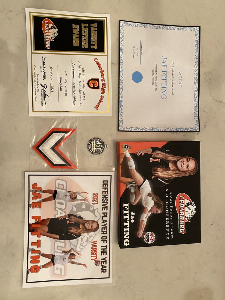 FittingJae's tweet image. I am so happy to have received 2nd Team all Conference as a sophmore libero and Defensive Player of the year! I was the only libero to make any All-Conference teams! I couldn’t of ended my sophmore season on a better note! GO DAWGS 🧡🖤🧡🐶  #2down #2more