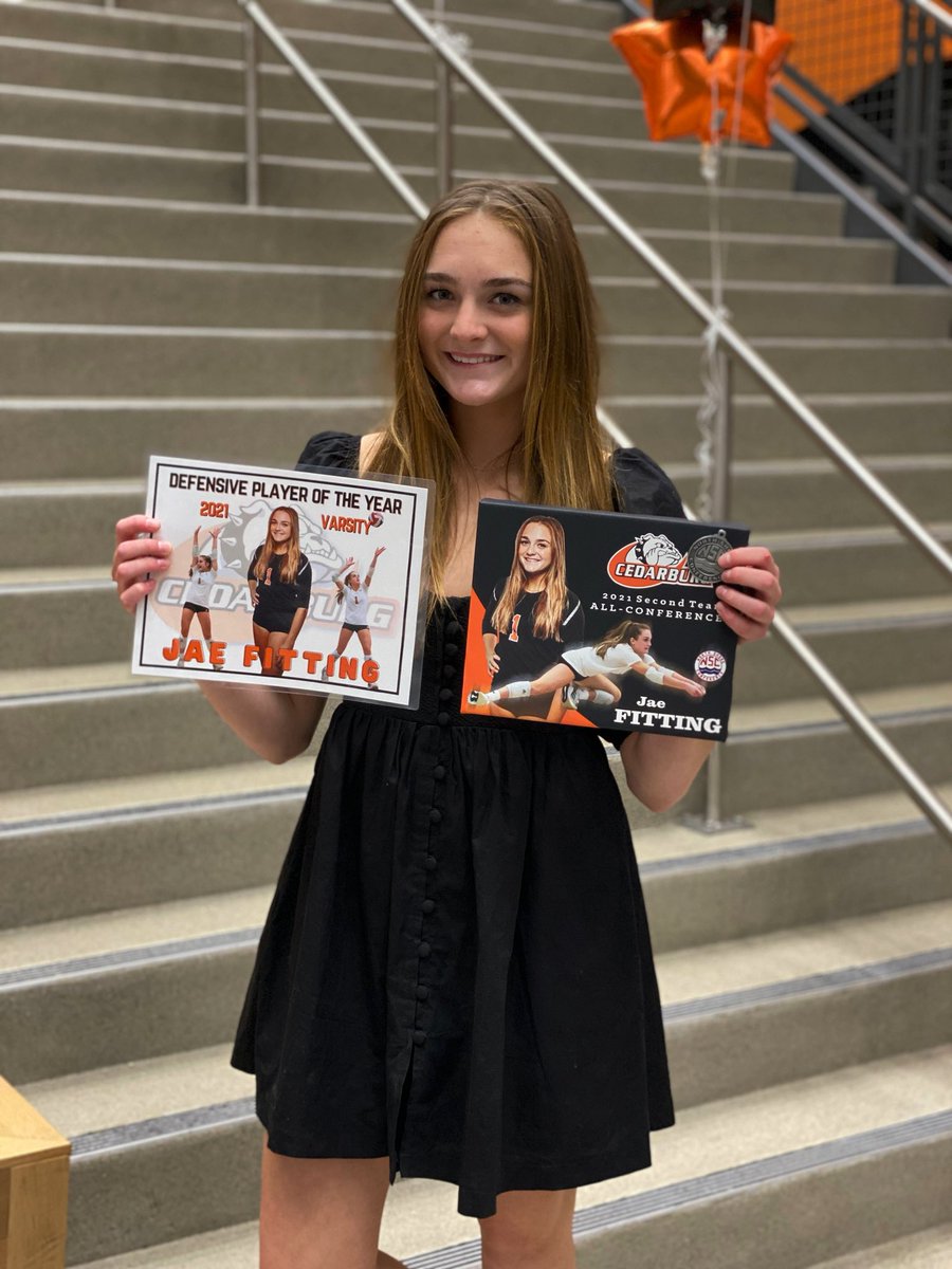 FittingJae's tweet image. I am so happy to have received 2nd Team all Conference as a sophmore libero and Defensive Player of the year! I was the only libero to make any All-Conference teams! I couldn’t of ended my sophmore season on a better note! GO DAWGS 🧡🖤🧡🐶  #2down #2more