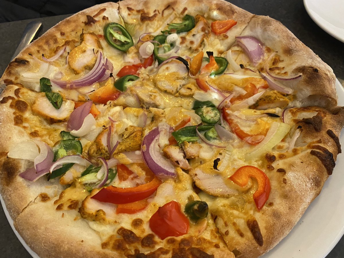 KittyKatKristin's tweet photo. @DigInStAlbert #FlameKitchen knocked it outta the park today with their #DigInStAlbert menu! The Tikka Pizza, Suppli, & Tiramisu were AMAZING! Can’t wait to go back 👏🏼👏🏼👏🏼 #T8Neats @CityofStAlbert @t8nmagazine @yelpedmonton https://t.co/JUs2ERBtye