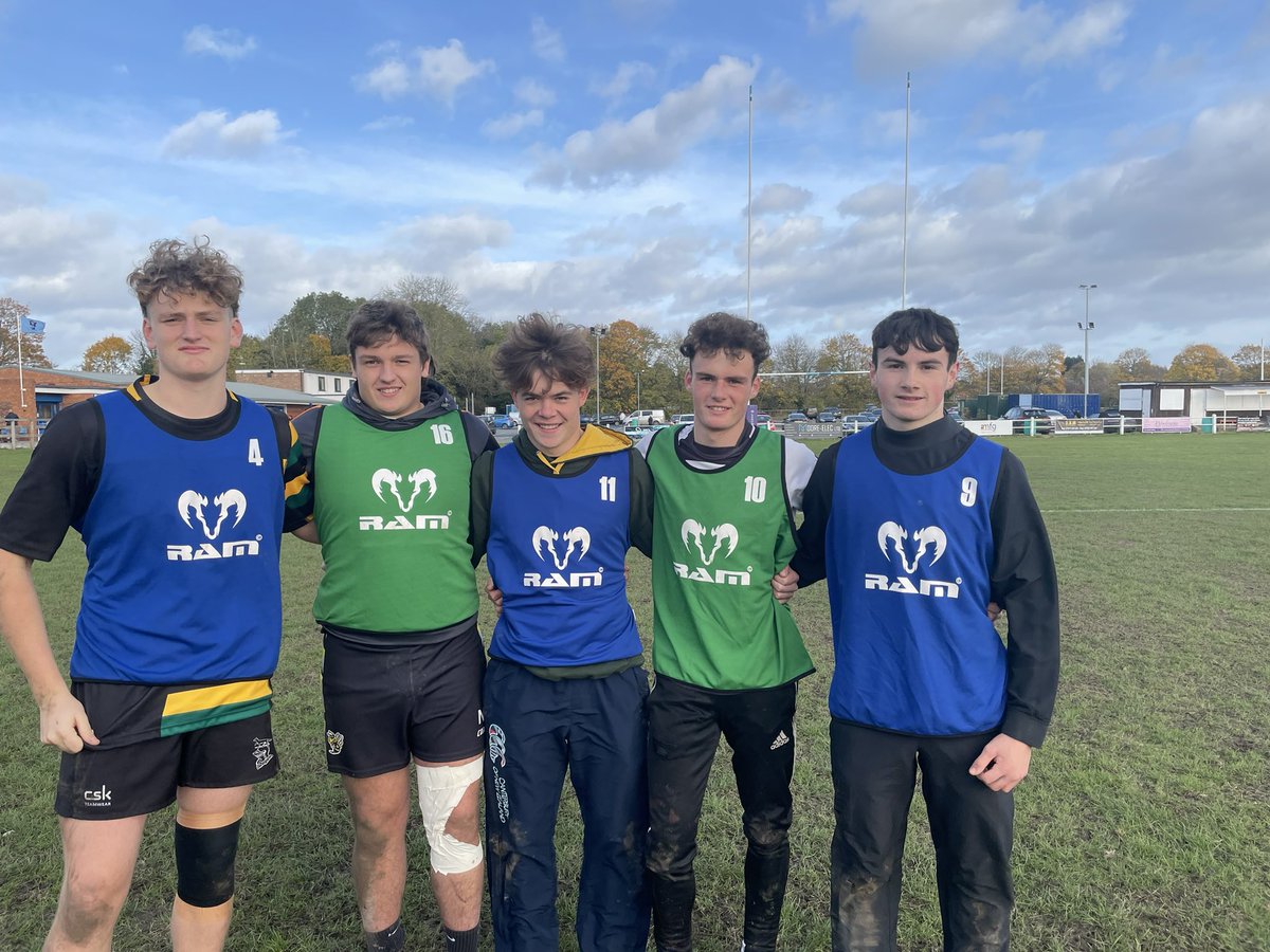 Great to see some of the boys bounce back after Friday for North Midlands U18 training.  
HRA 2 are away at Cirencester 1 on Wednesday, looking to get back on track! ⚫️🔴