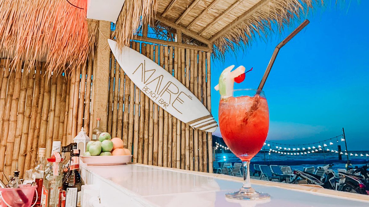 MoobinPakin's tweet photo. #MAREBeachBar📍อยากให้ทุกคนนึกภาพตามมม ที่สุดของความปัง นั่งฟินรับลมทะเลบนบีนแบคสีส้ม พร้อมจิบเครื่องดื่มเย็นๆ🌴และอาหารทานเล่น ฟินมากก นับว่าเป็นอีกจุดเช็คอินของหาดตาแหวนเกาะล้านเลยก็ว่าได้ บรรยากาศดีไม่แออัดเหมาะสำหรับนั่งชิลสุดๆ แถมมุมถ่ายรูปก็อลังการด้วย ไปกันนน
@Kin24hrs😍 https://t.co/i8eUbShpdw
