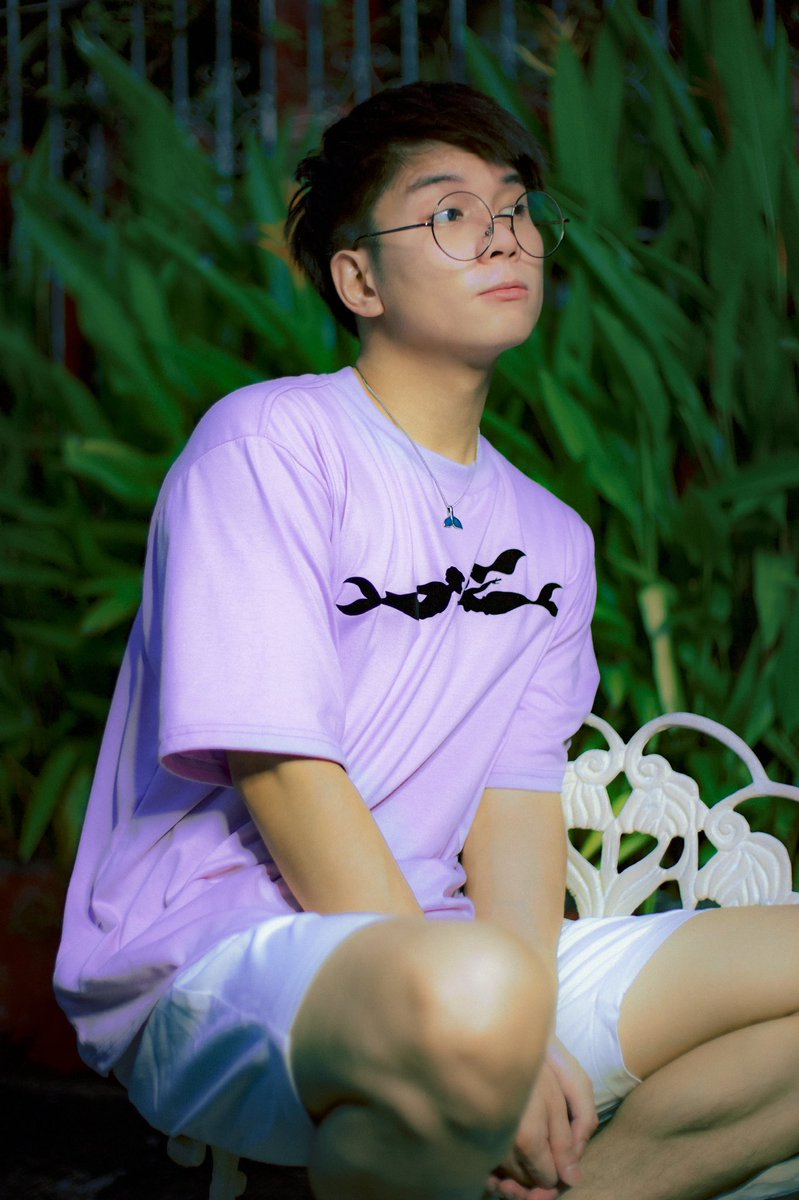 limerveloso's tweet photo. LAVENDER #LiMerch Oversized shirt 🦄
PM my FB page (https://t.co/1joeSiC32Y) to order. 😉
Free shipping within the Philippines for only 550 pesos! 😱
📷 Rainier Anthon Veloso
https://t.co/7GbHRcKLFX https://t.co/Sr0rKTfuCh