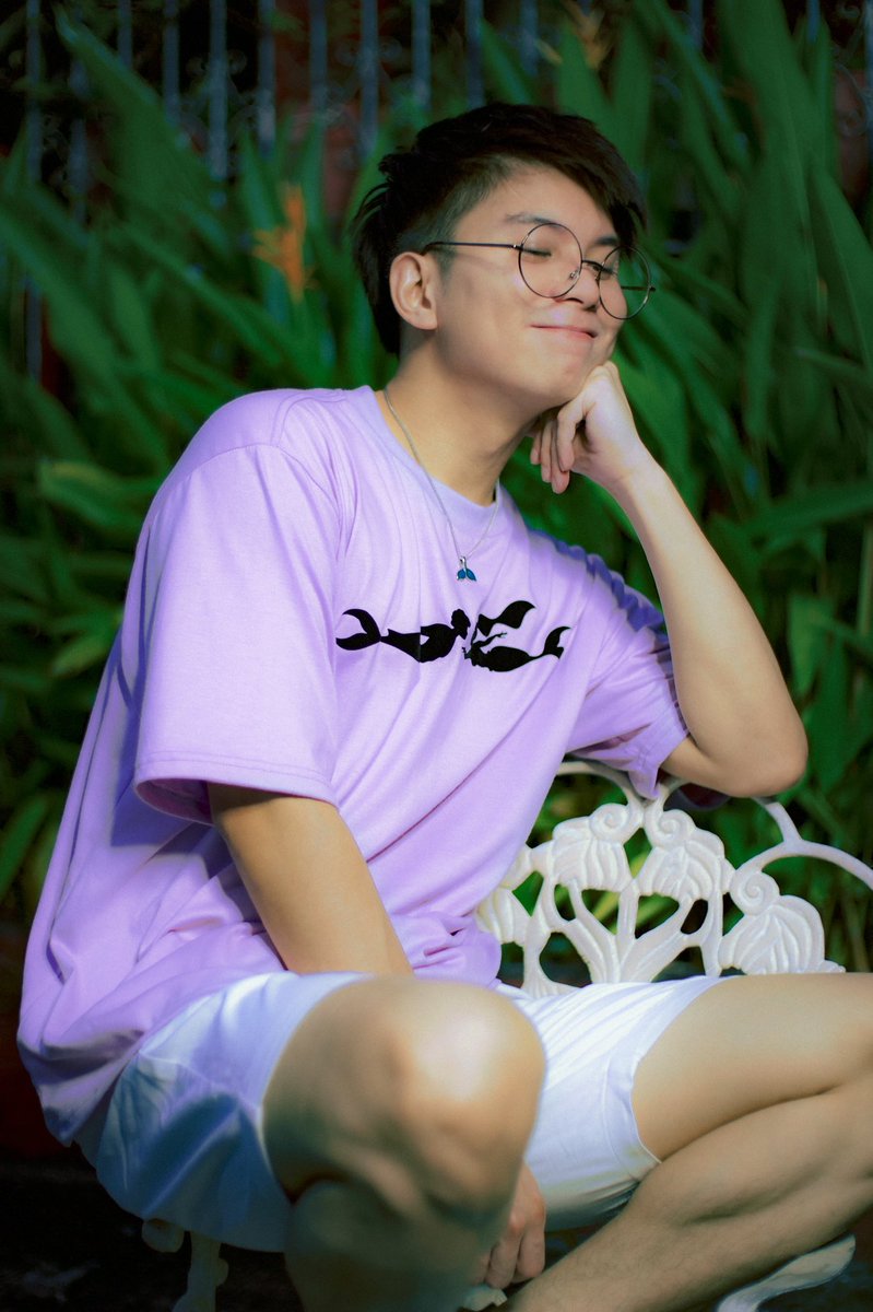 limerveloso's tweet photo. LAVENDER #LiMerch Oversized shirt 🦄
PM my FB page (https://t.co/1joeSiC32Y) to order. 😉
Free shipping within the Philippines for only 550 pesos! 😱
📷 Rainier Anthon Veloso
https://t.co/7GbHRcKLFX https://t.co/Sr0rKTfuCh