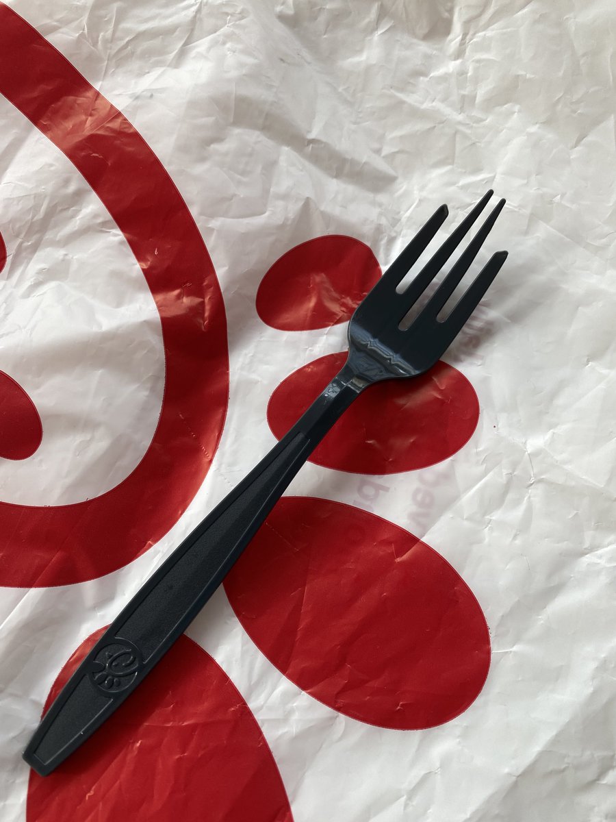 threefly's tweet image. ⁦@ChickfilA⁩ What the fork?  Completely baffled by this…who thought this weird utensil was a good idea?  They apparently didn’t try to eat a salad with it.  Hey, #Chick-Fil-A…you can’t be serious.