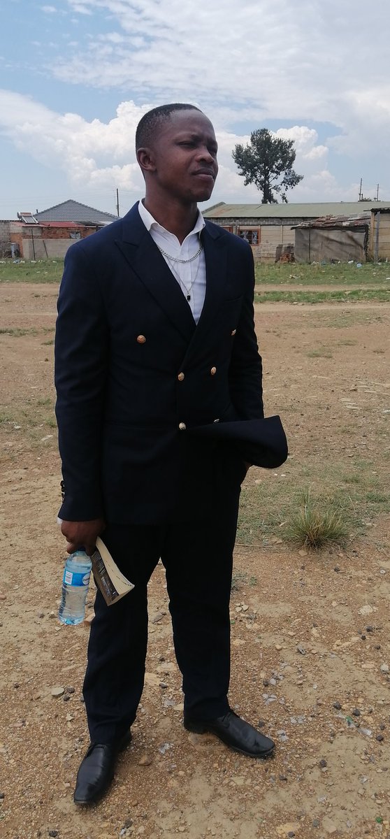 ApostleSandile's tweet photo. https://t.co/CcKwOtzgBe