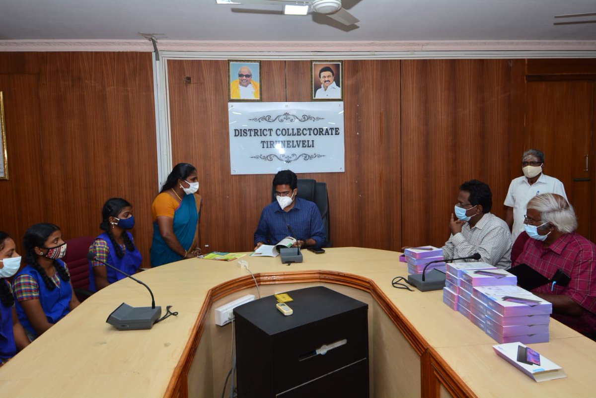 #08november  #Tirunelveli Zone -  #RedingtonFoundation provided Tablets to the hearing impaired students of  Florence Swaison School - Tirunelveli.  Honorable #Districtcollector Mr. V.Vishnu I.A.S. participated in the program and distributed the Tablets to Students.