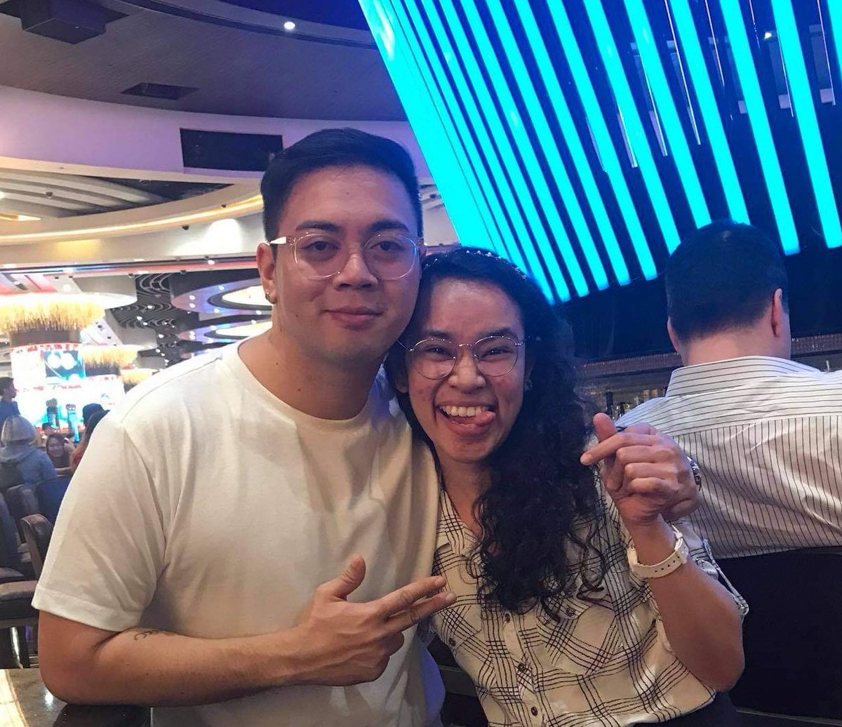 fati_grace6's tweet photo. Happy birthday @sofroniovasquez! 🎉 God bless you with good health and joyful and peaceful life.. 💯 thank you for treating your fans as your friends 😭🔥🎙️stay happy and kind, enjoy your day Sof! ☺️❤️

#HappyBirthdaySof
#ShowtimeBackToVax https://t.co/nPg2TfXh1Z