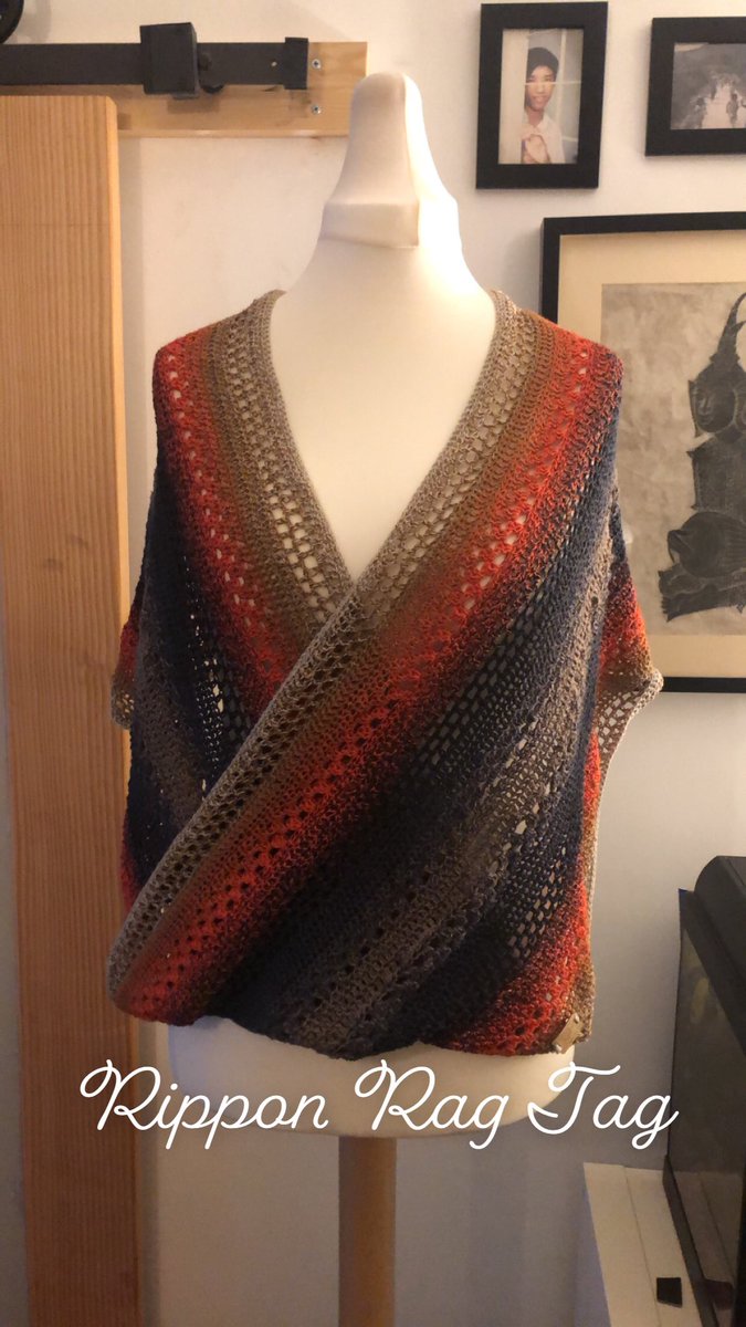 RipponRagTag's tweet photo. Morbius infinity scarf #crochet #RipponRagTag inbox me for price https://t.co/6lVFLvSZ4C