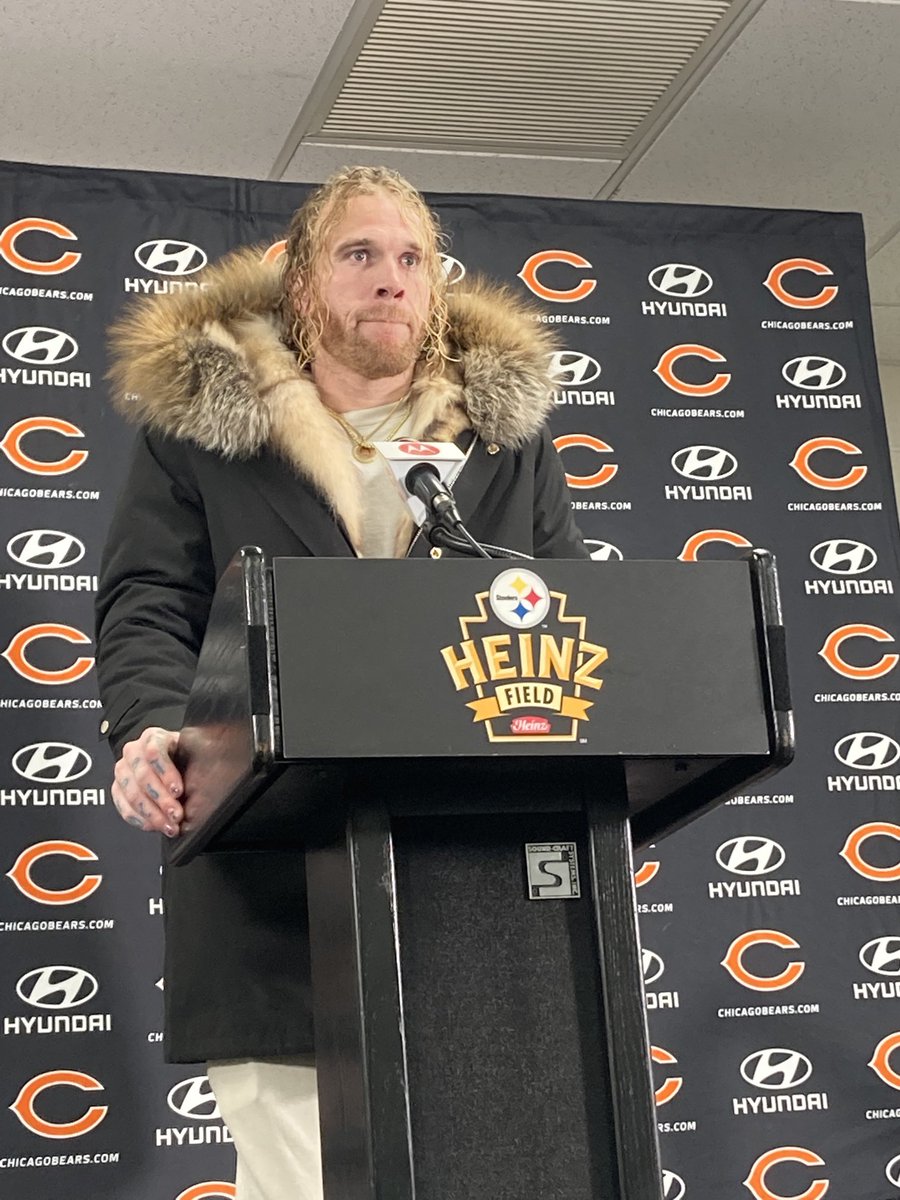BradBiggs's tweet photo. Cassius Marsh says he thought it was incidental contact referee Tony Corrente made with him but after seeing video, he believes Corrente was acting with intent. https://t.co/rbVhWGJ27N