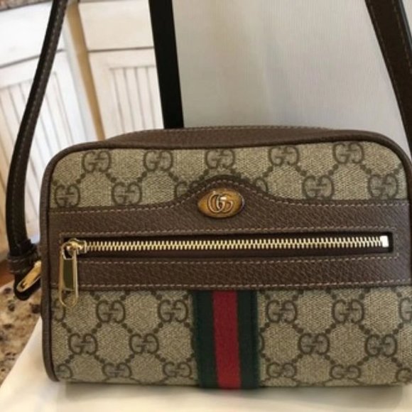 ishopsmartsave's tweet photo. So good I had to share! Check out all the items I'm loving on @Poshmarkapp #poshmark #fashion #style #shopmycloset #gucci #louisvuitton: https://t.co/ee1hk3PjKV https://t.co/Y2bK7ZrBXP