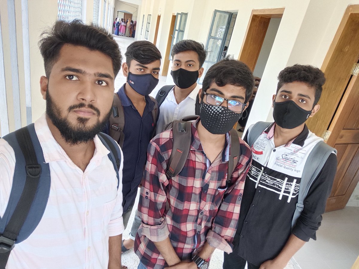 mredo143's tweet photo. College Time.. https://t.co/beq7P8oO7R