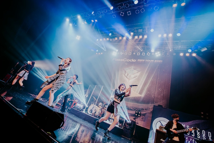 natalie_mu's tweet photo. 【ライブレポート】新生PassCodeがZeppDCのステージに、有馬えみり迎えた新体制の実力を証明する(写真19枚)
https://t.co/QH1YloMb4W
#PassCode_ZeppTour2021 https://t.co/mZY80xJVmr