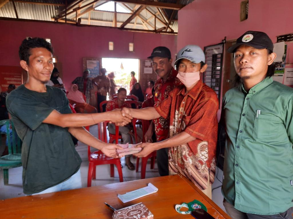 Citizen_Tomini's tweet photo. Disela-sela pembahasan perencanaan T.A 2022, dilaksanakan penyerahan dukungan modal BUM Desa Bagis Indah Ambesia.

#tppsulteng #tppparimo
@kemendespdtt @tppkemendes @HanafiSulteng @wahiddhoel84 @halimiskandarnu https://t.co/3BrFi1gN9Z