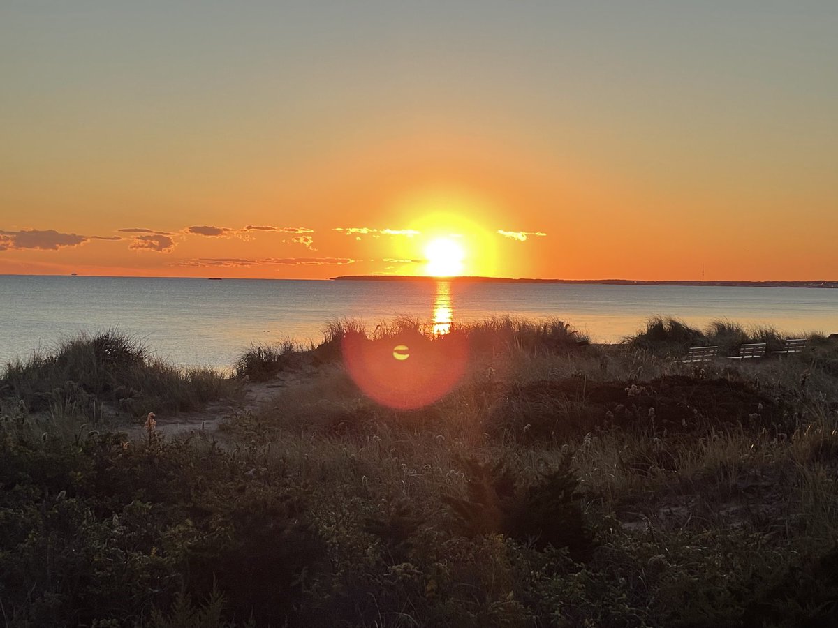 HoltaVision's tweet photo. 5 Star Weekend…. #CapeCod https://t.co/XvmYtLmLGJ