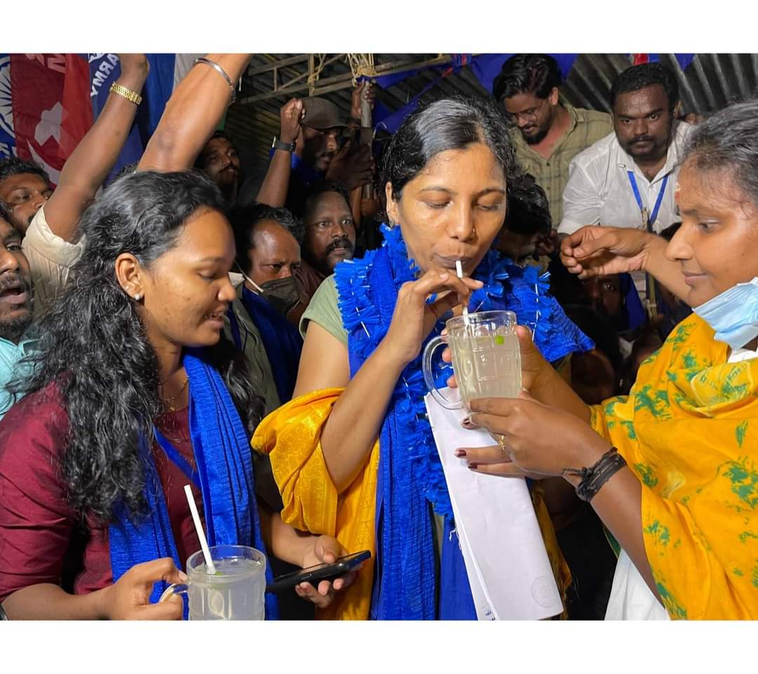 ambedkariteIND's tweet photo. #Congratulations 'All demands were met by the officials. Nandakumar has been ousted. Time for the research has been extended till 2024 and the varsity officials have extended all support to complete my research”- #DeepaPMohanan

PHD scholar Deepa has called off her hunger strike. https://t.co/tsn6DcgFfl