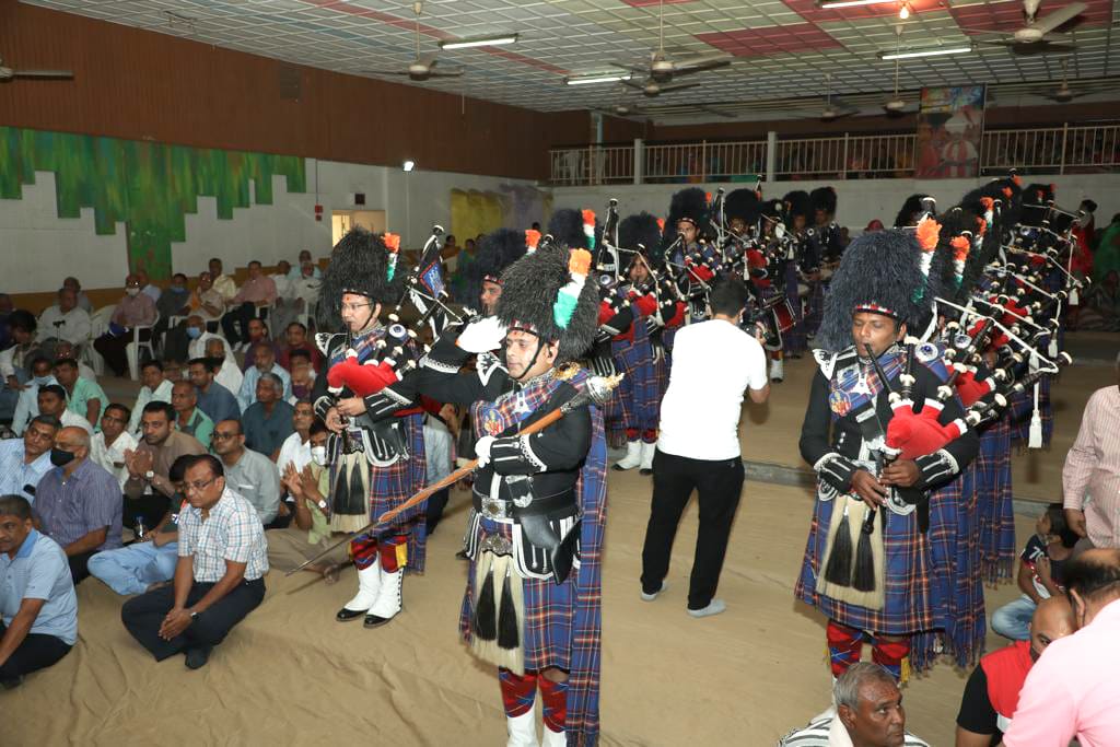 smspbIndia's tweet photo. #ShreeMuktajeevanSwamibapa #PipeBand #India performed on #auspicious #occasion of #LabhPacham
#AcharyaSwamijiMaharaj
#SwaminarayanGadi
#smspbindia
#sgadimaninagar
@sgadimaninagar
@smspbIndia https://t.co/1Not7QDROx